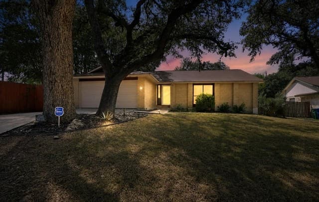 5415  Timbervale St, San Antonio, TX 78250 — photo 2