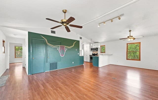 651  Colleen Dr, Canyon Lake, TX 78133 — photo 7
