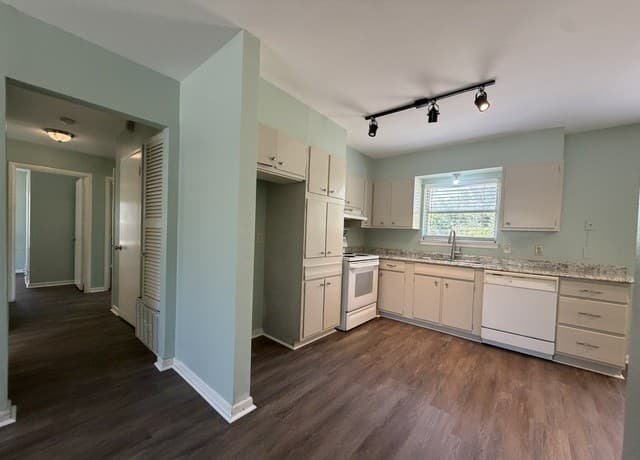 4702  Allegheny Dr, San Antonio, TX 78229 — photo 4