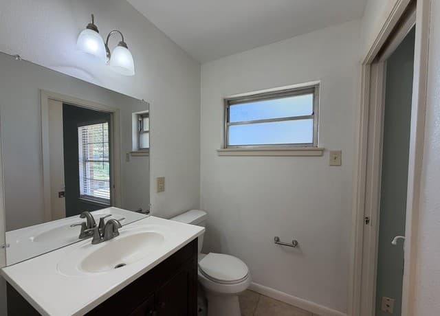 4702  Allegheny Dr, San Antonio, TX 78229 — photo 7