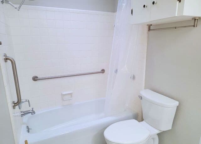 7007  Forest Grv, San Antonio, TX 78240 — photo 16