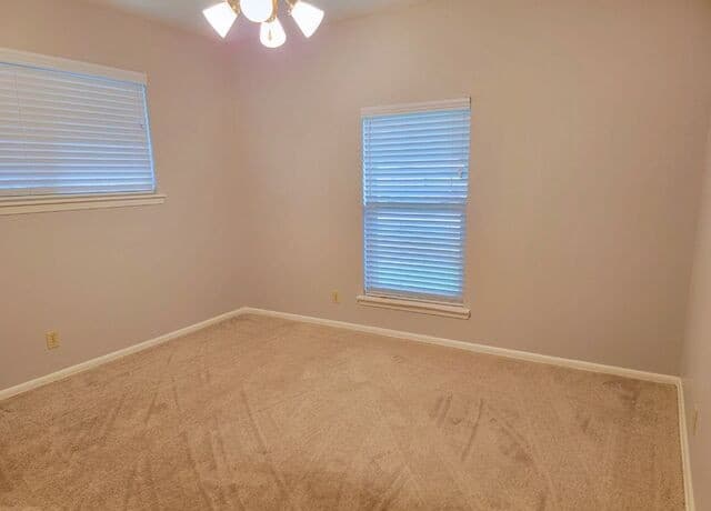 7007  Forest Grv, San Antonio, TX 78240 — photo 17
