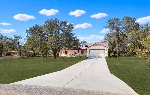 48  Grey Fox, Poteet, TX 78065 — photo 2