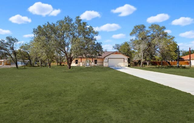 48  Grey Fox, Poteet, TX 78065 — photo 3