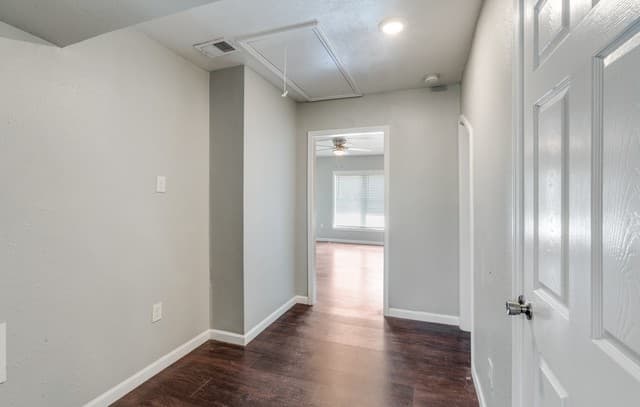 1047  Poinsettia, San Antonio, TX 78202 — photo 15