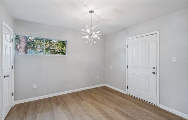1047  Poinsettia, San Antonio, TX 78202 — photo 17