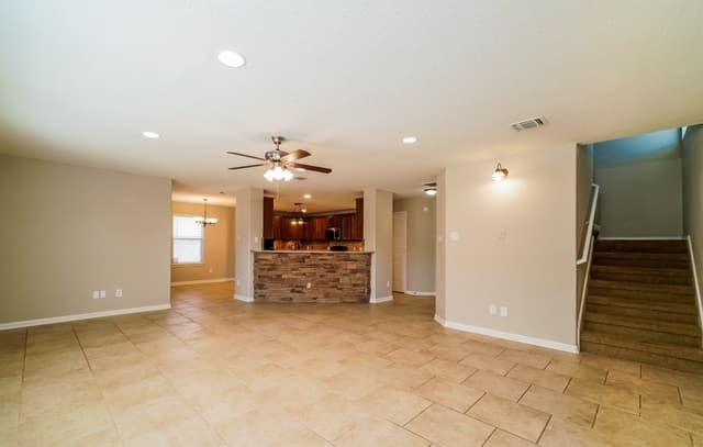 5646  Southern Oaks, San Antonio, TX 78261 — photo 5