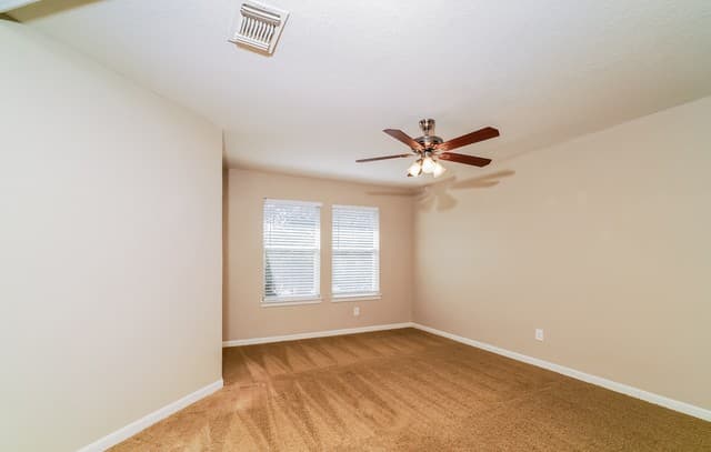 5646  Southern Oaks, San Antonio, TX 78261 — photo 9