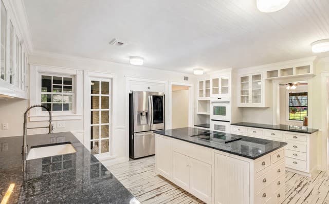 114  Massad Dr, Pleasanton, TX 78064 — photo 18