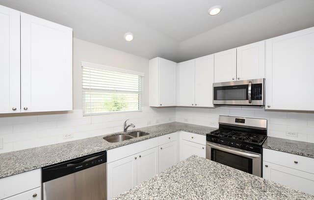 6703  Beehive Dr, San Antonio, TX 78252 — photo 15