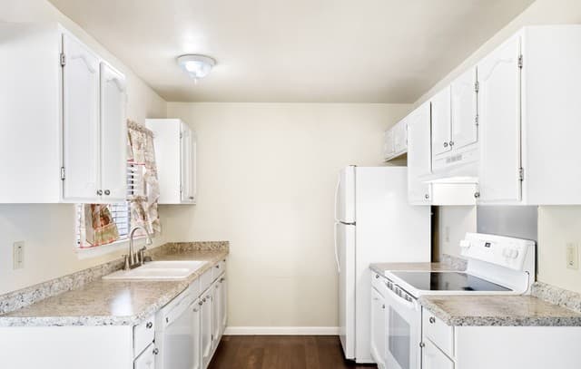 4907  Dare Ln, San Antonio, TX 78217 — photo 11
