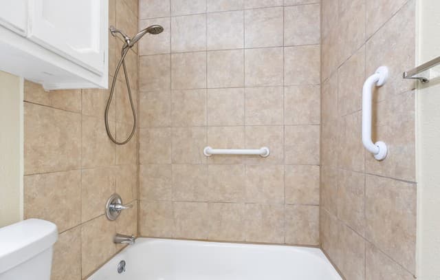 4907  Dare Ln, San Antonio, TX 78217 — photo 15