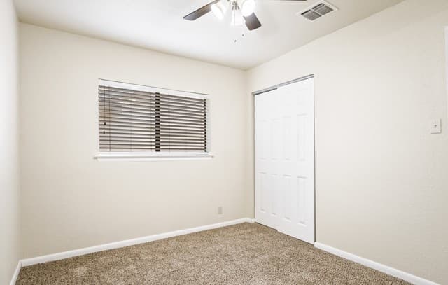 4907  Dare Ln, San Antonio, TX 78217 — photo 22