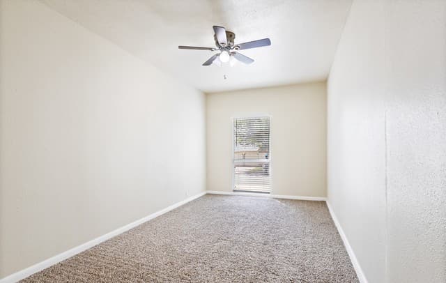 4907  Dare Ln, San Antonio, TX 78217 — photo 25