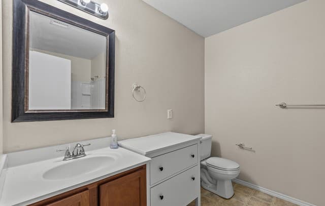 8840  Twin Oaks Ct, San Antonio, TX 78250 — photo 12