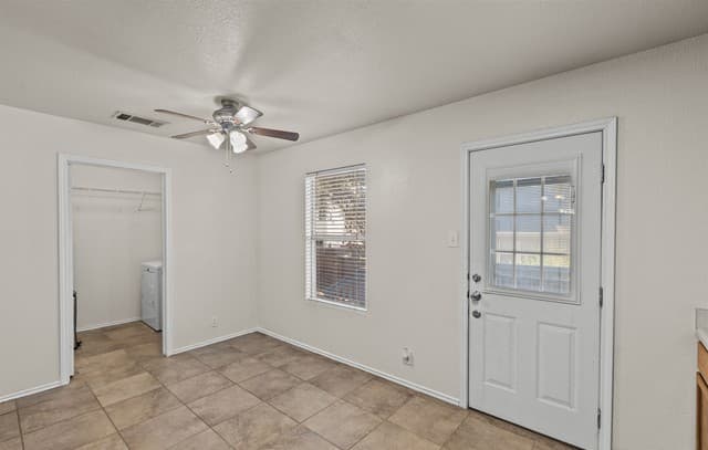 8840  Twin Oaks Ct, San Antonio, TX 78250 — photo 22
