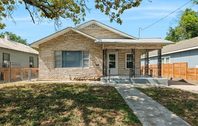 2727 E Houston St, San Antonio, TX 78202 — photo 2