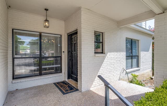 11919  Caraway Cv, San Antonio, TX 78213 — photo 3