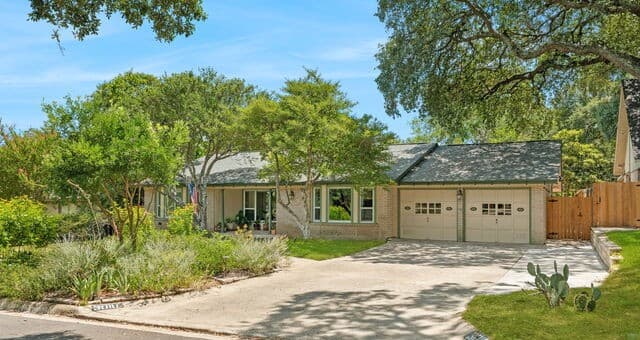 3010  Northridge, San Antonio, TX 78209 — photo 2