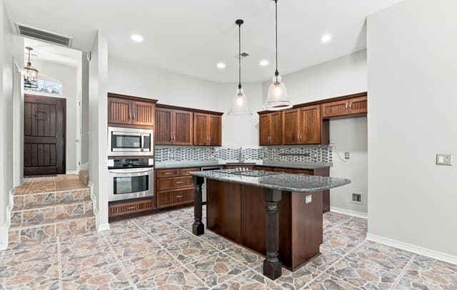 8730  Iliad, Universal City, TX 78148 — photo 14