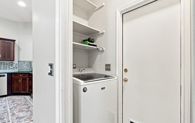 8730  Iliad, Universal City, TX 78148 — photo 20