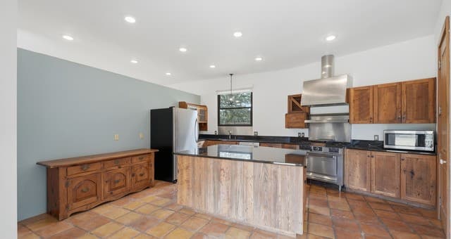 4025  Marion Rd, Marion, TX 78124 — photo 12