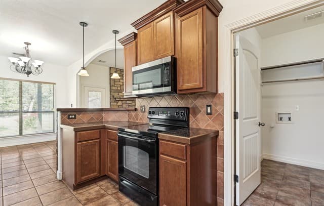 1490  Deep Water DR, Spring Branch, TX 78070 — photo 10