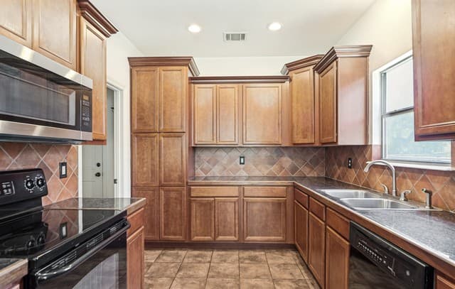 1490  Deep Water DR, Spring Branch, TX 78070 — photo 8