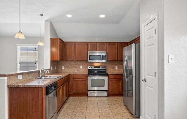 368  Wagon Wheel Way, Cibolo, TX 78108 — photo 11