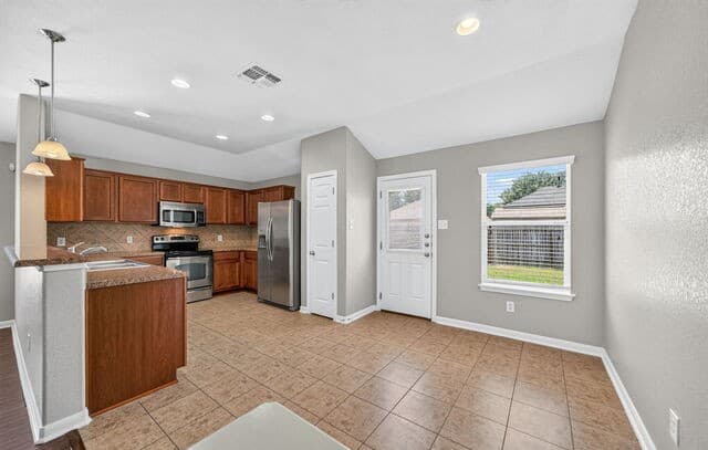 368  Wagon Wheel Way, Cibolo, TX 78108 — photo 13