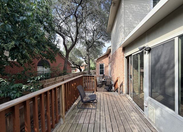 215  Whisper Wood Ln, San Antonio, TX 78216 — photo 25