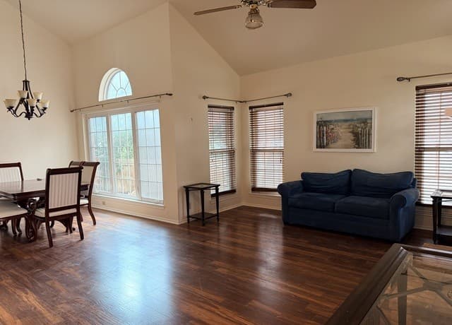 215  Whisper Wood Ln, San Antonio, TX 78216 — photo 4