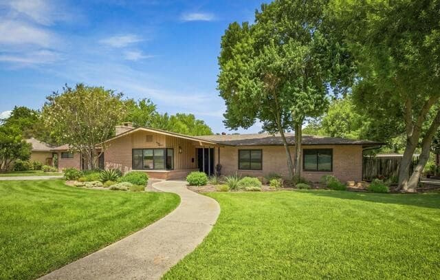 211  Sharon Dr