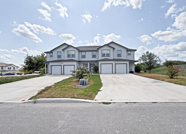 258 Marigold Pl