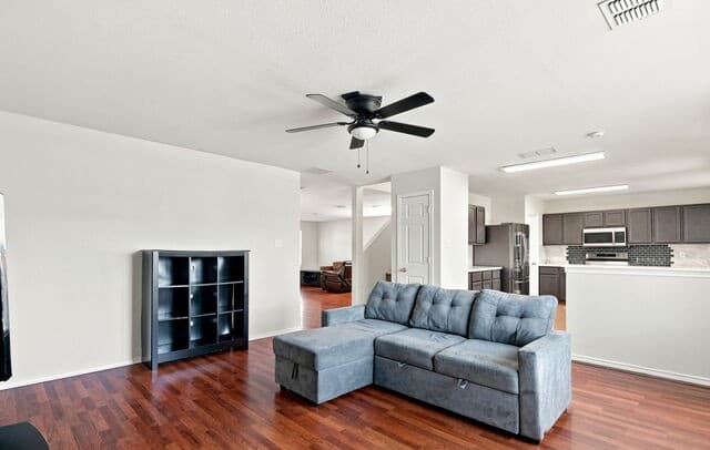 5931  Valparaiso Way, San Antonio, TX 78249 — photo 11