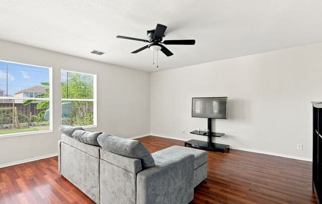 5931  Valparaiso Way, San Antonio, TX 78249 — photo 12