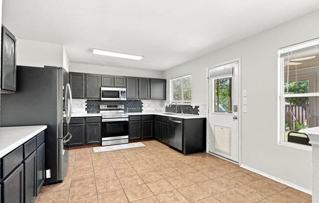 5931  Valparaiso Way, San Antonio, TX 78249 — photo 14