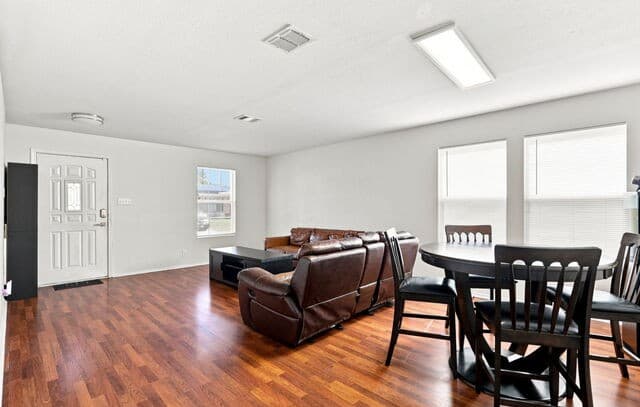 5931  Valparaiso Way, San Antonio, TX 78249 — photo 9