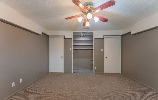 13115  Larkyorke, San Antonio, TX 78233 — photo 16