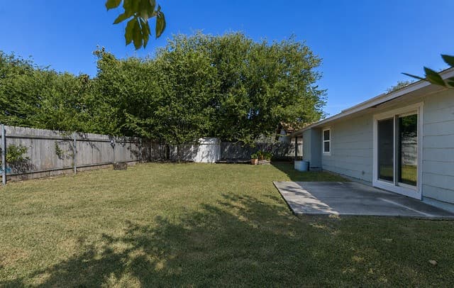 13115  Larkyorke, San Antonio, TX 78233 — photo 25