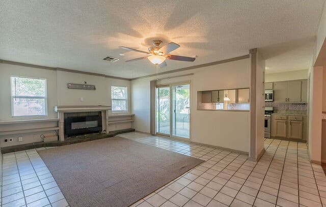 13115  Larkyorke, San Antonio, TX 78233 — photo 8