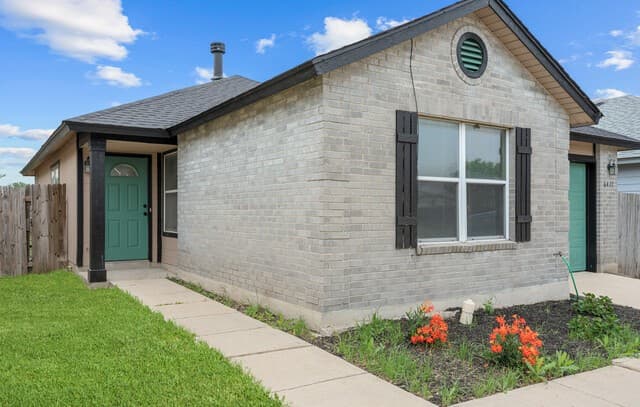6431  Flatstone Pass, Converse, TX 78109 — photo 2