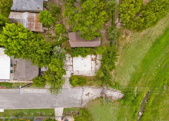 713 N Navidad St, San Antonio, TX 78207 — photo 11