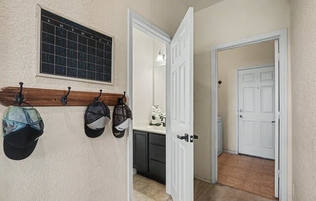 7602  Palomino Cv, San Antonio, TX 78244 — photo 10