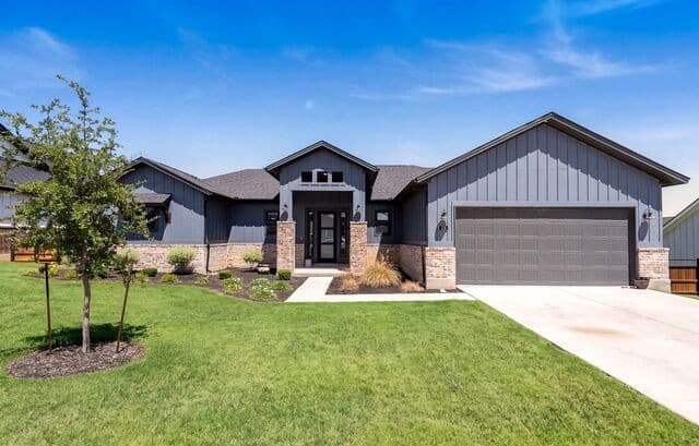 116  Woodbridge Dr