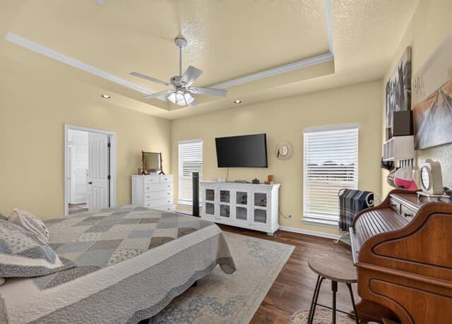 247  S Palo Alto Dr, Floresville, TX 78114 — photo 17