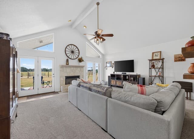 247  S Palo Alto Dr, Floresville, TX 78114 — photo 7