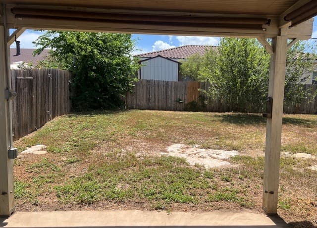2628  Westover Vw, San Antonio, TX 78251 — photo 22