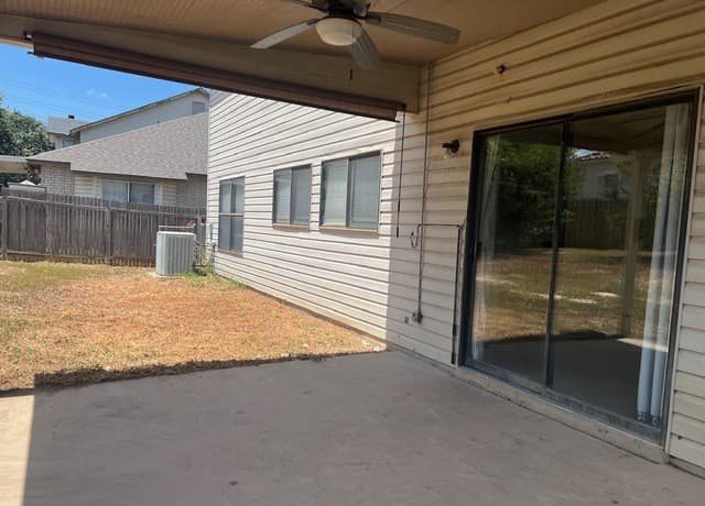 2628  Westover Vw, San Antonio, TX 78251 — photo 23