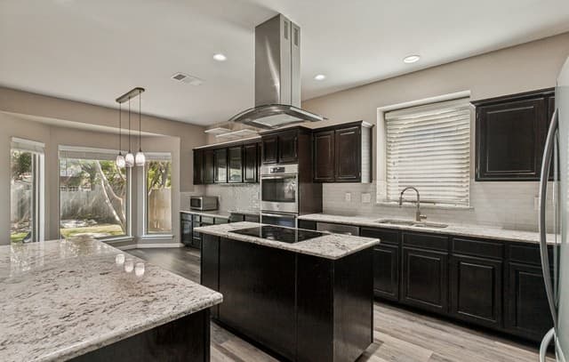 15006  Oak Briar, San Antonio, TX 78232 — photo 10